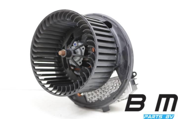 Aanjager + regelaar VW Jetta 5C6 1K1820015M, Gebruikt