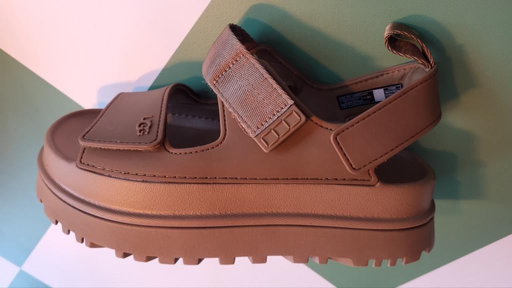 Nieuw in doos: UGG, W Goldenglow maat 40, Kleding | Dames, Schoenen, Ophalen