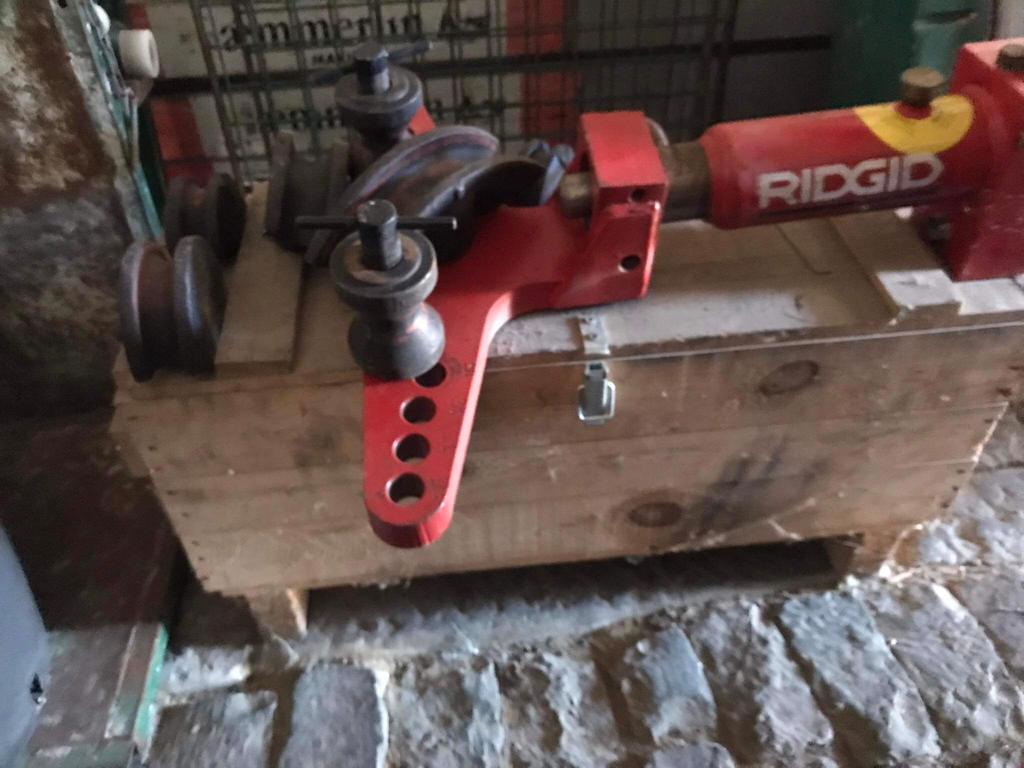 Cintreuse hydraulique, Bricolage & Construction, Enlèvement, Comme neuf