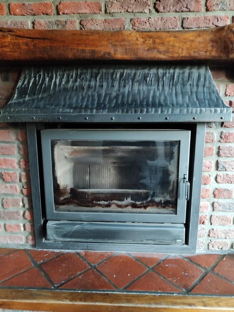 Poêle avec souffleur automatique, Enlèvement, Utilisé, Encastré, Cheminée au bois