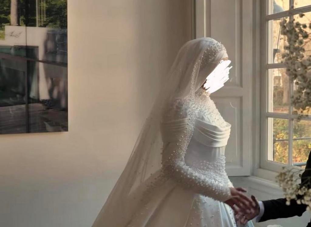 Gelinlik trouwjurk parels kapali, Vêtements | Femmes, Vêtements de mariage & Accessoires de mariage, Comme neuf, Robe de mariée