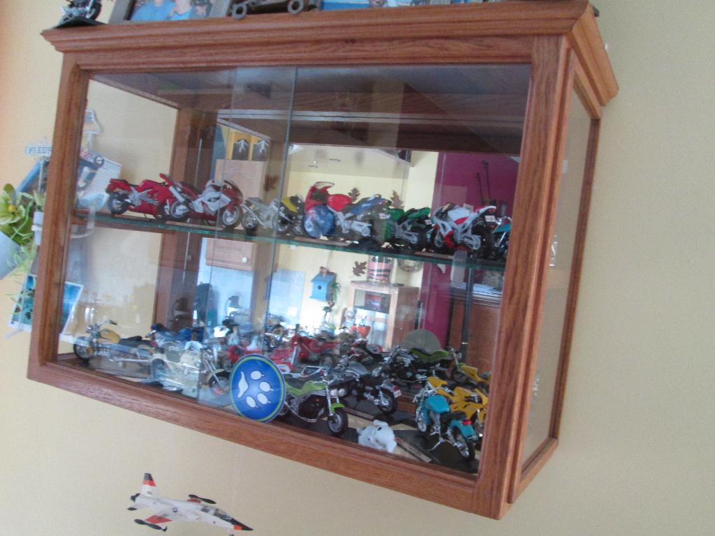 Armoire étagère vitrée., Maison & Meubles, Comme neuf, Enlèvement, Avec tablette(s), 25 à 50 cm