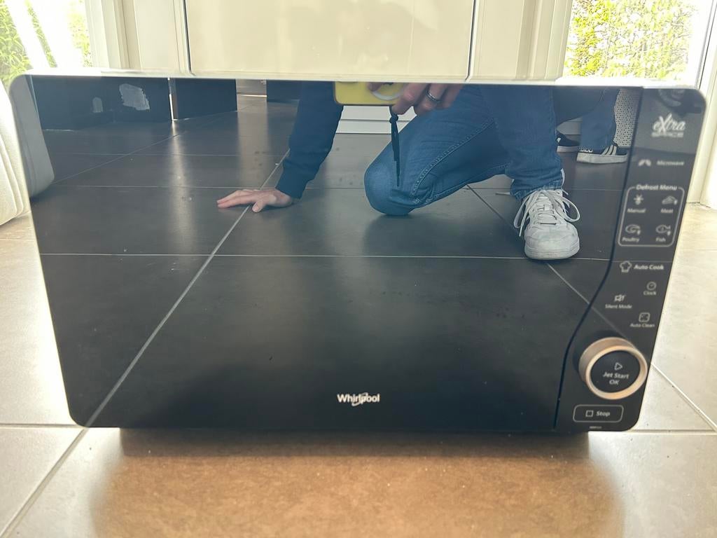 Four à micro-ondes à poser Whirlpool, Comme neuf, Enlèvement, Four, À Poser