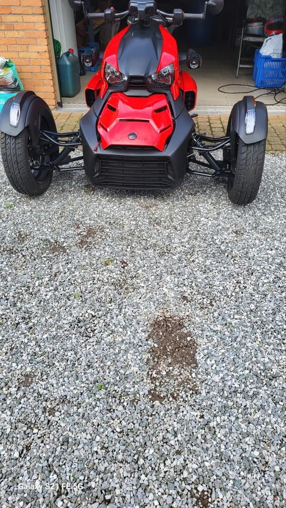 Can -am  900cc, Motos