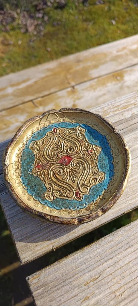 Coupelle dessus de verre vintage en bois doré