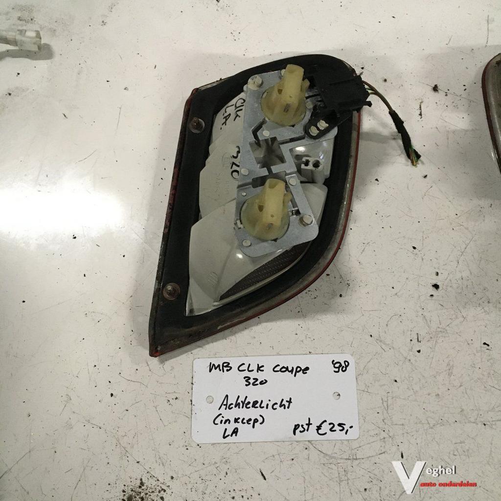 Mercedes CLK 320 Coupe 1998 Achterlicht ( in klep ) Links of, Gebruikt, -, -, Ophalen of Verzenden