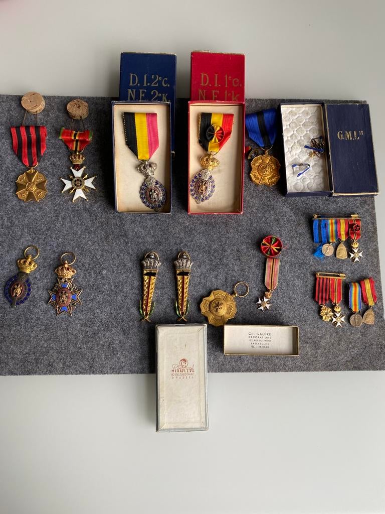 Eretekens, Verzamelen, Militaria | Algemeen, Ophalen of Verzenden