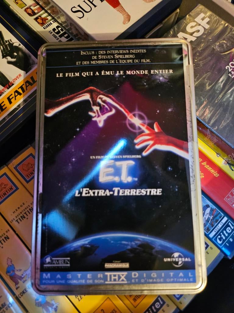 VHS Boîtier métallique E.T. l'extraterrestre, CD & DVD, VHS | Film, Enlèvement ou Envoi