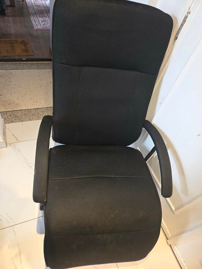 Fauteuil relax, en bon état, fonctionnel. Doit partir à caus, Maison & Meubles, Chaises de bureau, Enlèvement