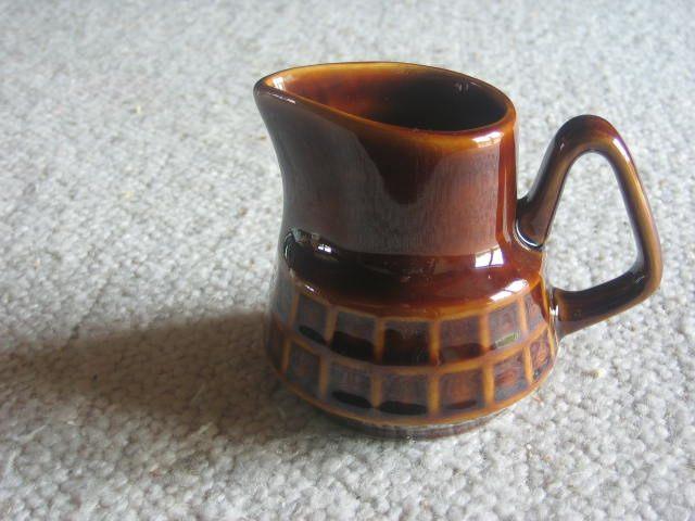 Bruin melkkannetje, Ophalen