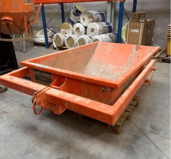 Puinbak, Ophalen, Hijswerktuig