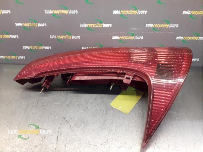Feu arrière gauche d'un Peugeot 206, -, -, 3 mois de garantie, Utilisé