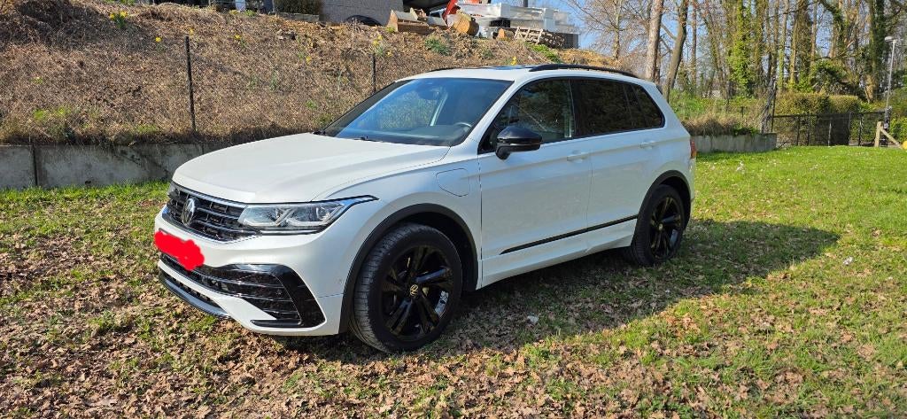 Vw Tiguan R Line Plugin Hybride Toit Pano, 245cv, Achat, 34 g/km, Entretenue par le concessionnaire, 5 places