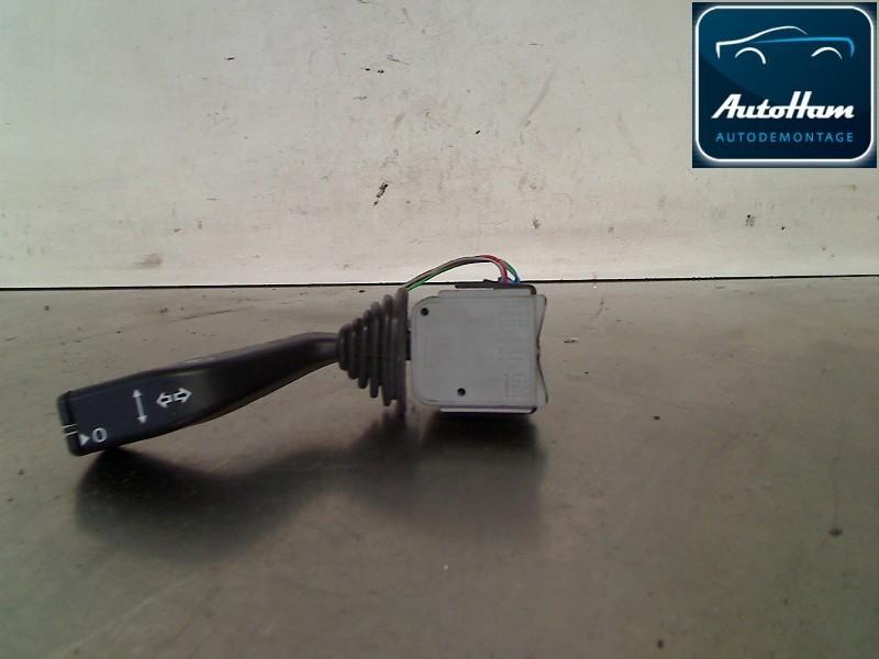 KNIPPERLICHTSCHAKELAAR Opel Vectra B Caravan (31), Gebruikt, Opel