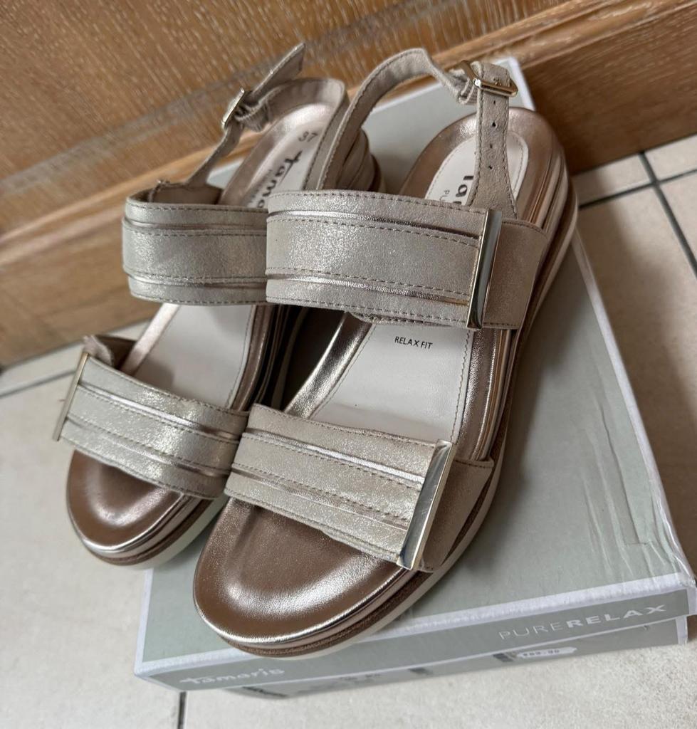 Sandales Tamaris Pure Relax  beige métallisé), pointure 37., Vêtements | Femmes, Chaussures, Enlèvement ou Envoi, Comme neuf, Beige