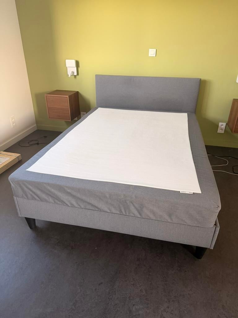 Ikea boxspring, Ophalen, Gebruikt, 140 cm, Twijfelaar