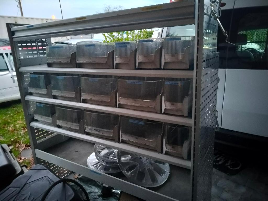 PRO METALEN KAST VOOR BEDRIJFSWAGEN MET 15 BAKKEN, Ophalen, Gebruikt