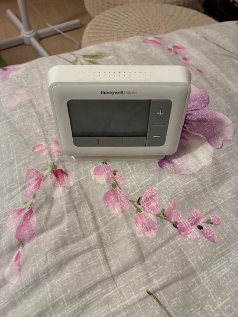 Thermostat Honeywell + boitier connection sans fil, Bricolage & Construction, Thermostats, Enlèvement, Utilisé