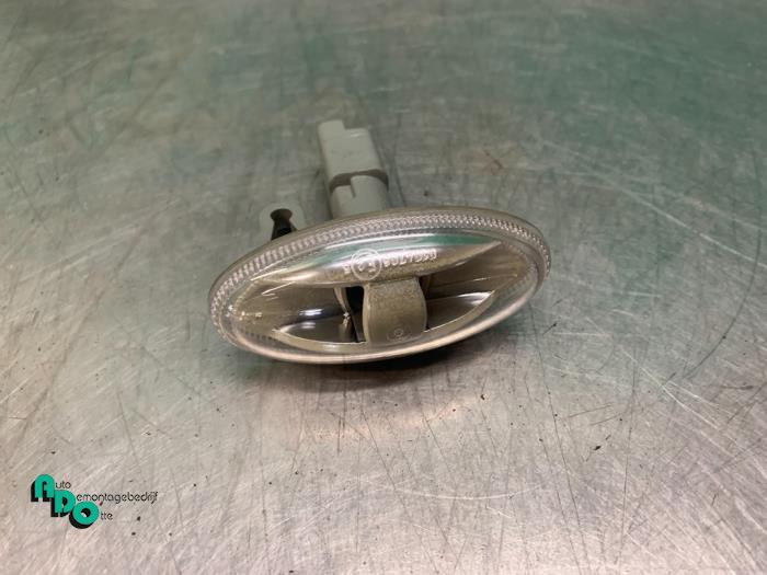 Clignotant protection avant droit d'un Citroen C1 (C1 05-), Autos : Pièces & Accessoires, -, 3 mois de garantie, Utilisé, -