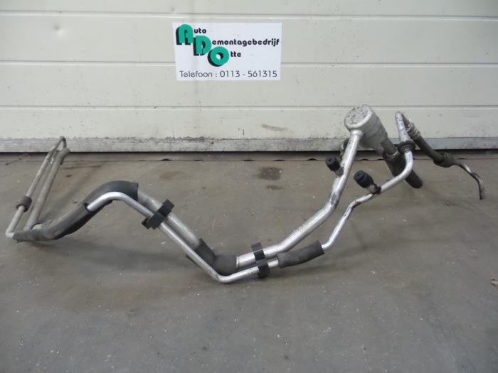 Tuyau clim d'un Peugeot 807, Autos : Pièces & Accessoires, Autres pièces automobiles, Peugeot, Utilisé, 3 mois de garantie, Enlèvement ou Envoi