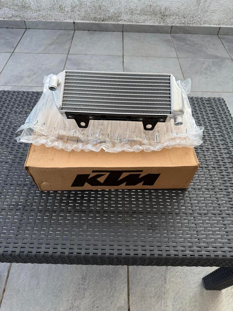 Radiateur ktm 250/300 20-23, Ophalen