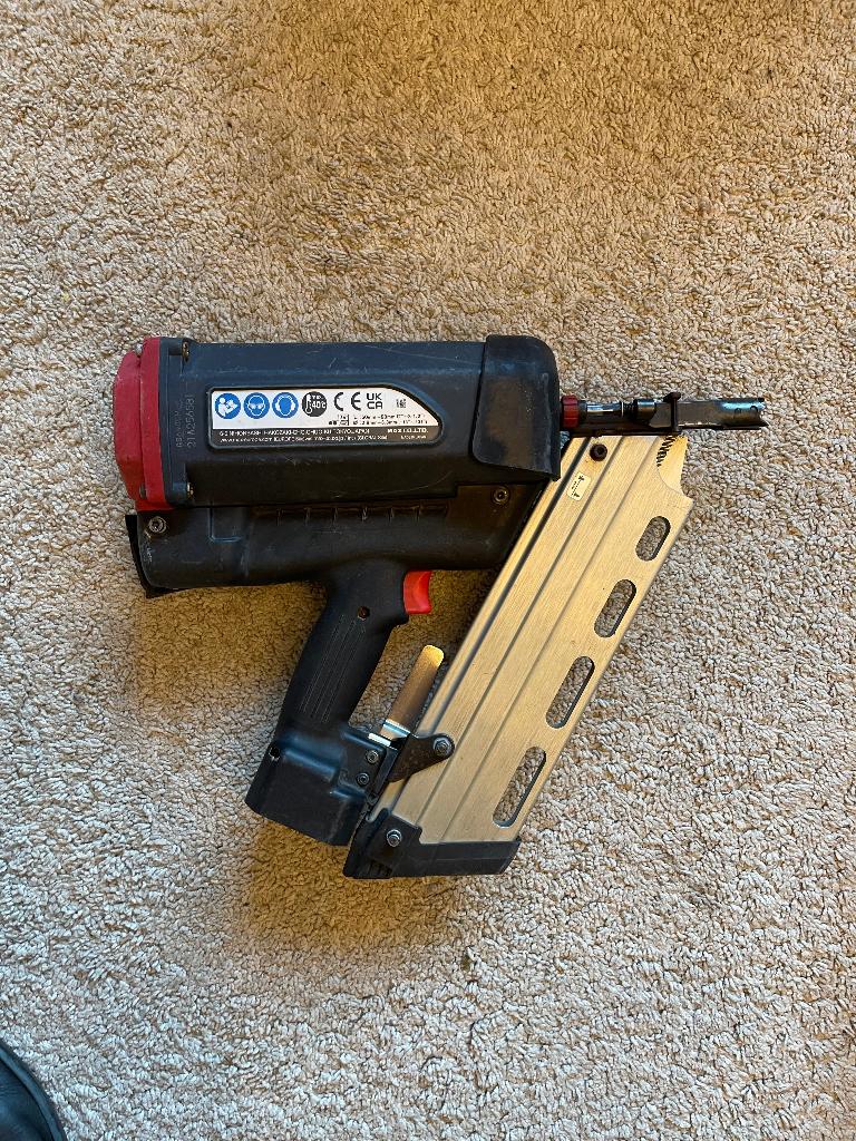 Senco GT65DA DA-Nagel spijkerschietpistool op gas 32-64 mm, Doe-het-zelf en Bouw, Gereedschap | Handgereedschap, Zo goed als nieuw