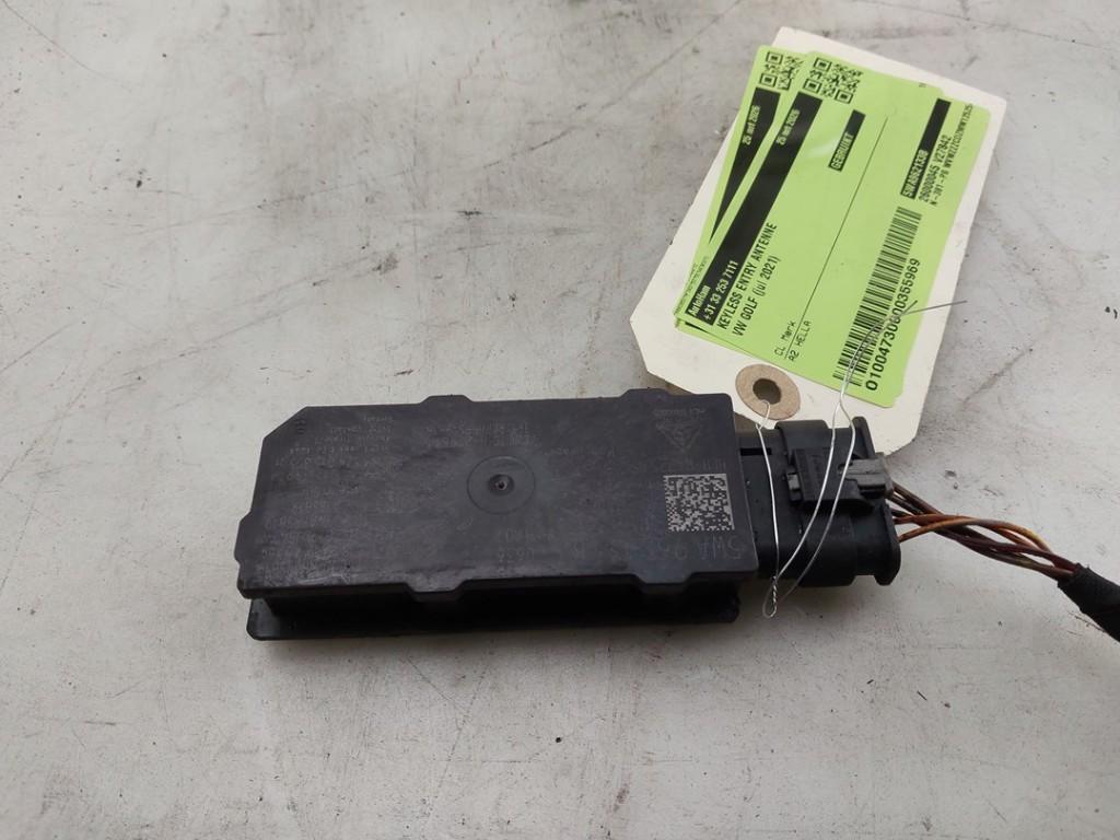 ANTENNE D'ACCÈS SANS CLÉ Golf VIII (CD1) (|5WA962133B|), Volkswagen, Utilisé, Rixbecker Straße 75
59552  Lippstadt, DE, Info@forvia.com