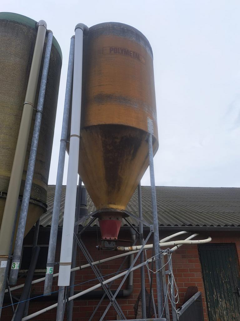 Voersilo diverse, Dieren en Toebehoren, Ophalen of Verzenden, Overige soorten