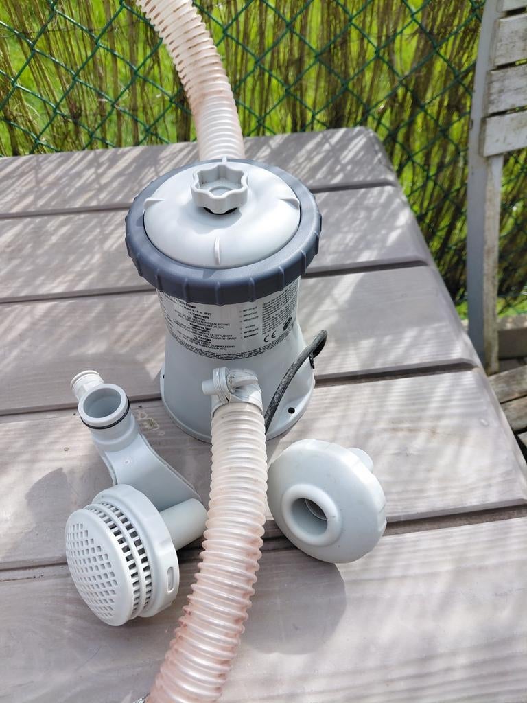 Intex kleine zwembadpomp met accessoires, Ophalen, Gebruikt, Zwembadpomp