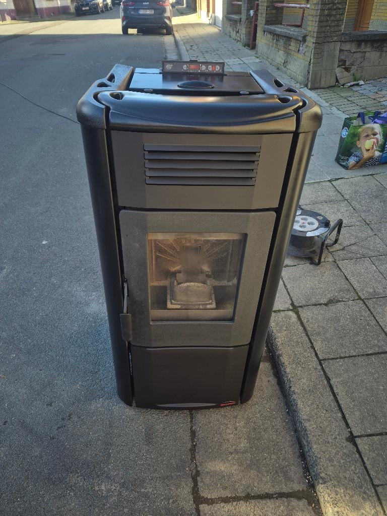 Poele a pellet, Ophalen