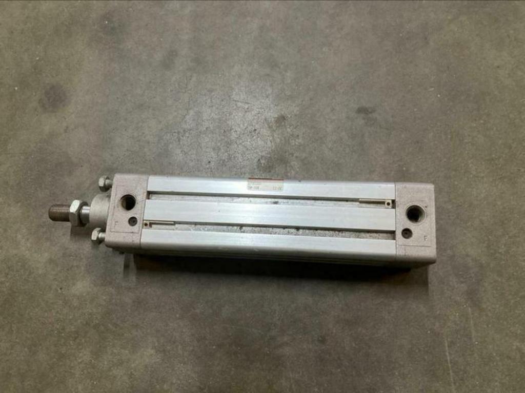 Festo perslucht cilinder piston zuiger automatisering, Doe-het-zelf en Bouw, Ophalen