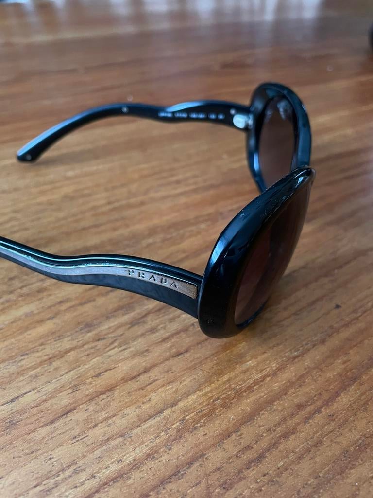 Lunette solaire femme Veritable prada, Enlèvement ou Envoi, Comme neuf, Prada