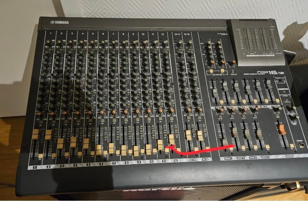 YAMAHA GF 16/12, Muziek en Instrumenten, Mengpanelen