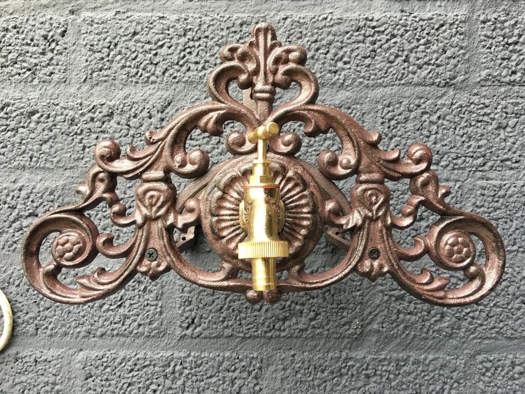 Support de tuyau d'eau en fonte avec robinet en laiton, Jardin & Terrasse, Enlèvement ou Envoi, Fonte, Fontaine