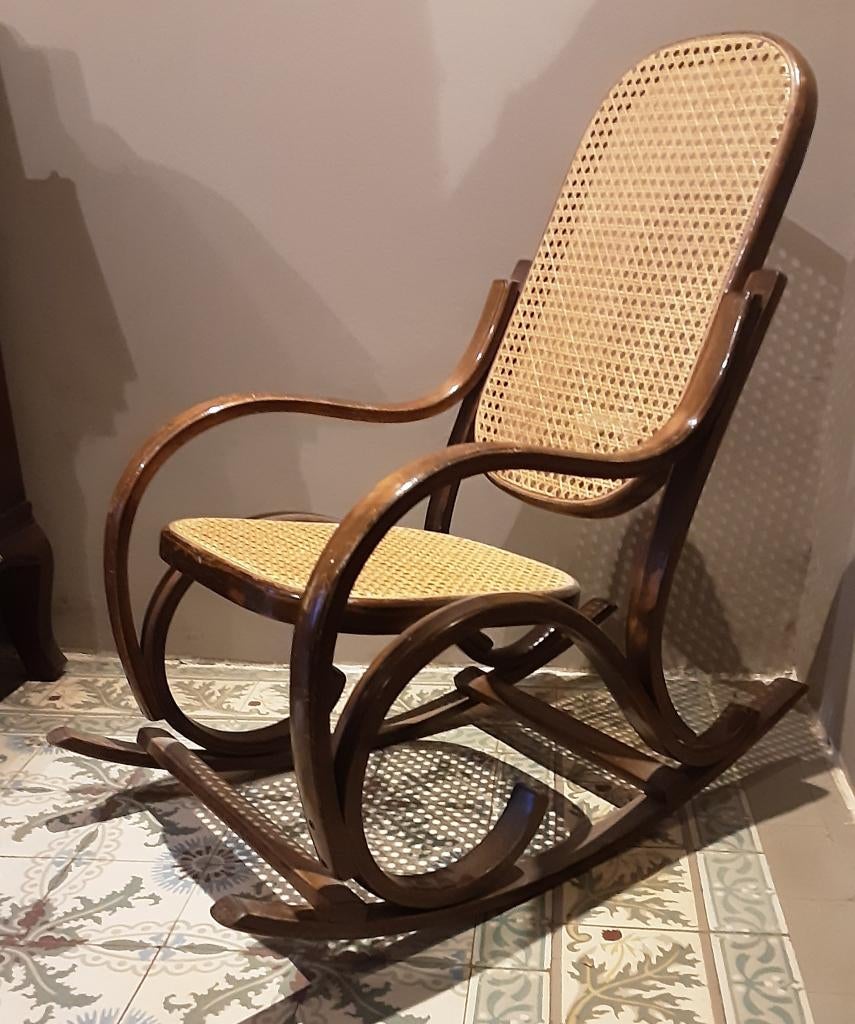 Fauteuil enfant en bois courbé, Enlèvement