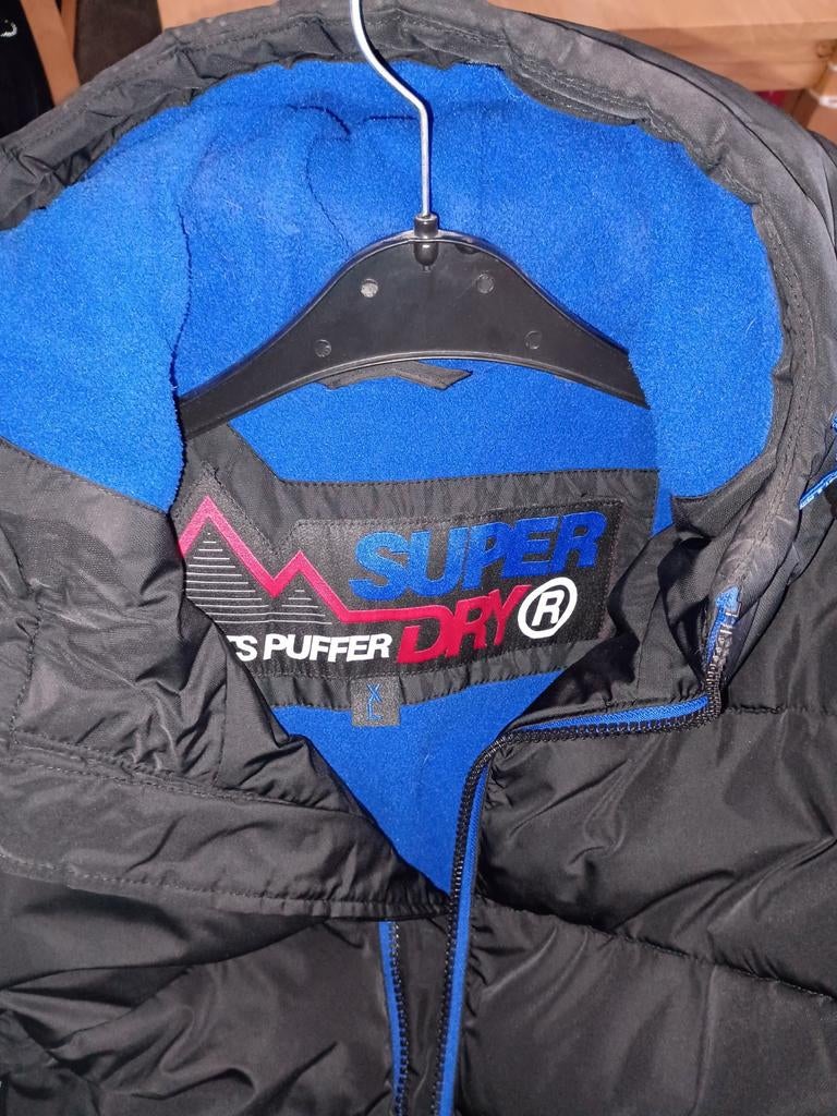 Doudoune Superdry . Xl noire,bleu, Enlèvement, Bleu