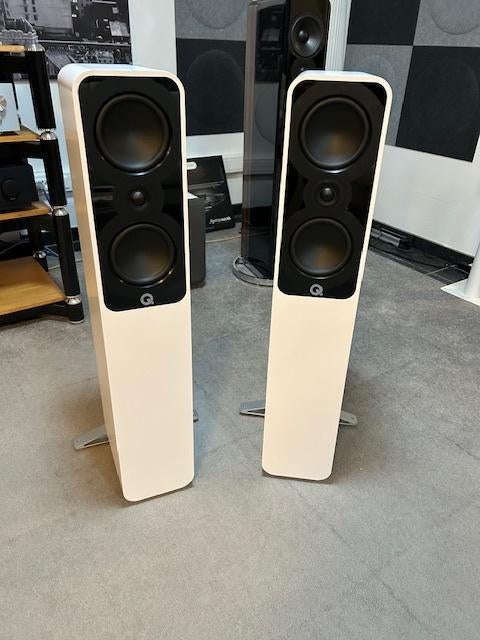 Q acoustics 5040 wit (ex demo 5j garantie), Audio, Tv en Foto, Overige merken, Nieuw, Ophalen of Verzenden, 120 watt of meer