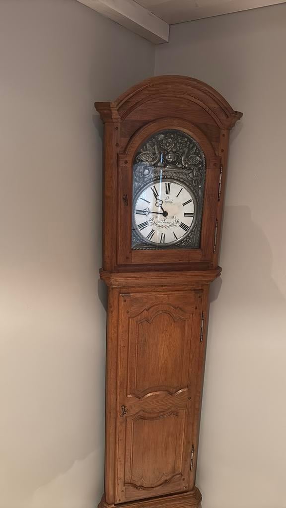 Horloge d’angle ancienne, Enlèvement