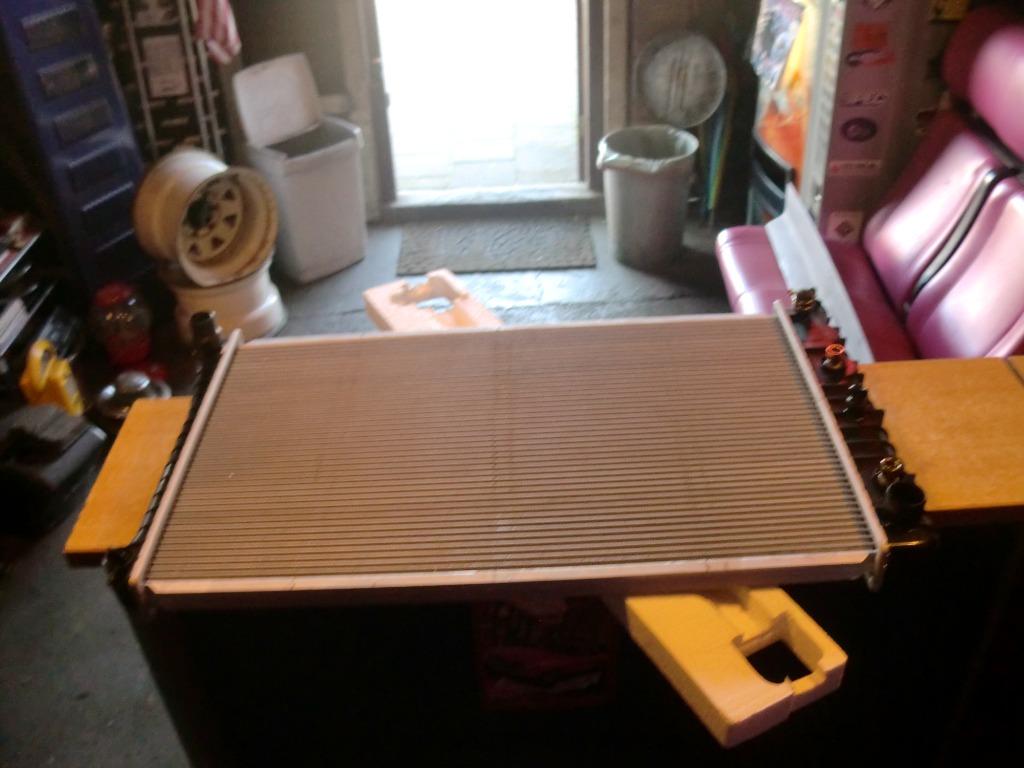 Radiateur Chevrolet Chevy du G20 1972-2014 250-275 euros, Autos : Pièces & Accessoires, Enlèvement ou Envoi, Neuf, Pièces américaines