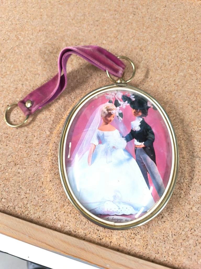 Les amoureux de peynet, Enlèvement