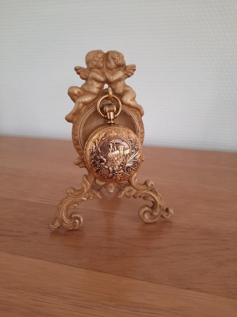 oude horloge op hanger, Enlèvement, Montre de poche