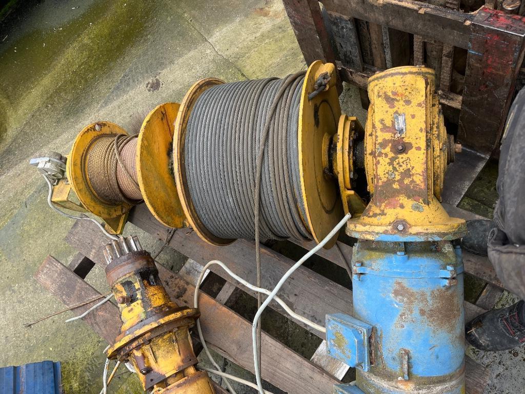 Bouwkraan Assen, motor Munster /Arcomet, Enlèvement