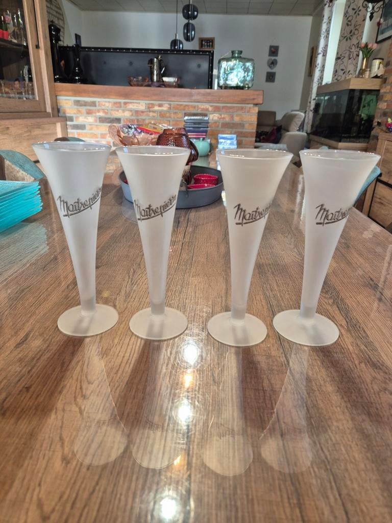 4 Flutes a champagne Maîtrepierre, Collections, Enlèvement ou Envoi
