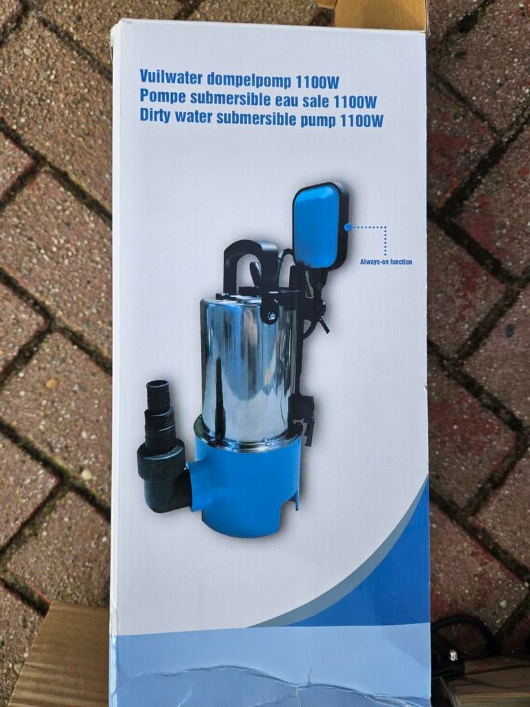 Pompe à eau submersible neuve Comprend un tuyau d'eau de 15, Jardin & Terrasse, Pompes à eau, Enlèvement, Pompe à eaux claires