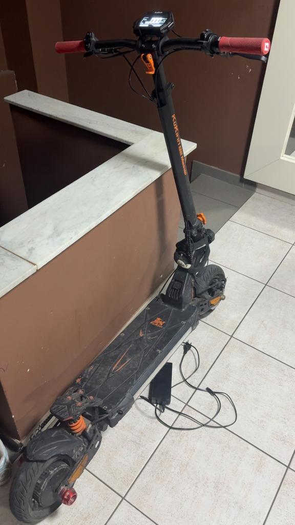 Kuirin G2 Master (zie beschrijving), Fietsen en Brommers, Steps, Ophalen of Verzenden, Zo goed als nieuw