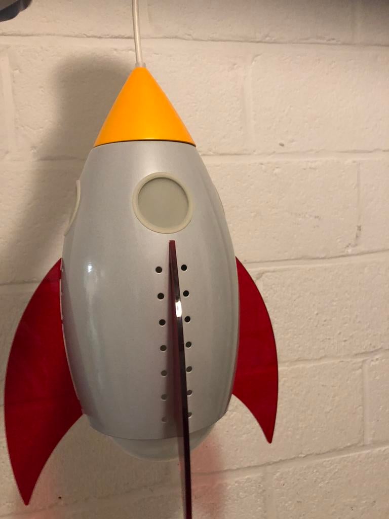 Plafondlamp raket voor kinderkamer, Ophalen, Zo goed als nieuw