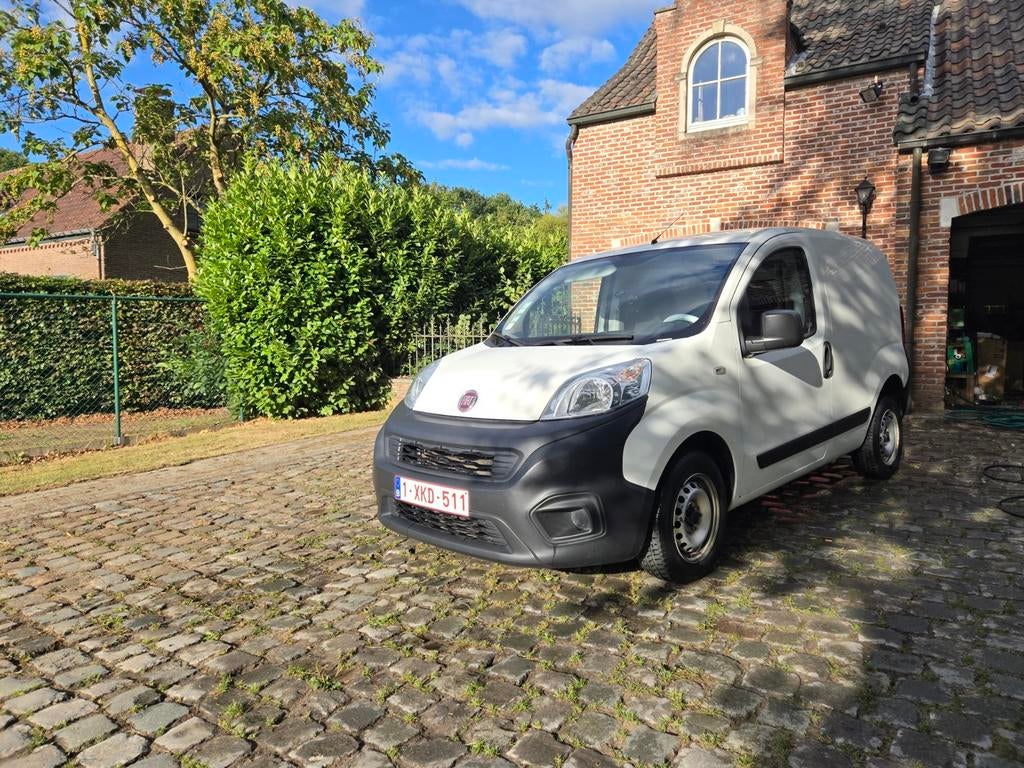 Fiat fiorino 2020 euro6 diesel. 64dkm Eerste eigenaar., Autos, Achat, Euro 6, Diesel, Particulier