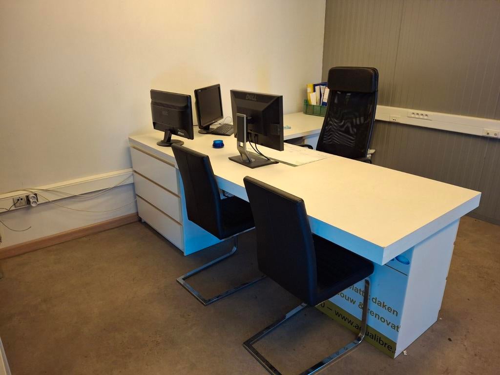 Bureau,3kasten,3stoelen.GRATIS, Ophalen