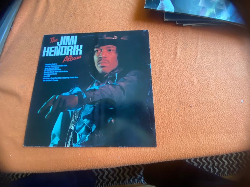 Jimi Hendrix, Enlèvement ou Envoi