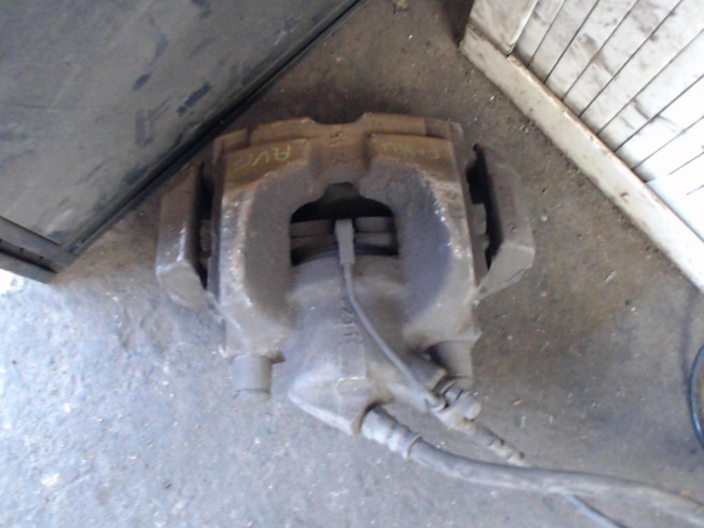 Étrier avant gauche BMW E90 2.0D 136 FAP (100Kw) LP/ 13311, Enlèvement ou Envoi, Utilisé, BMW